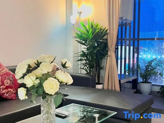 Central Stay Saigon at Vinh Hoi - photo 2