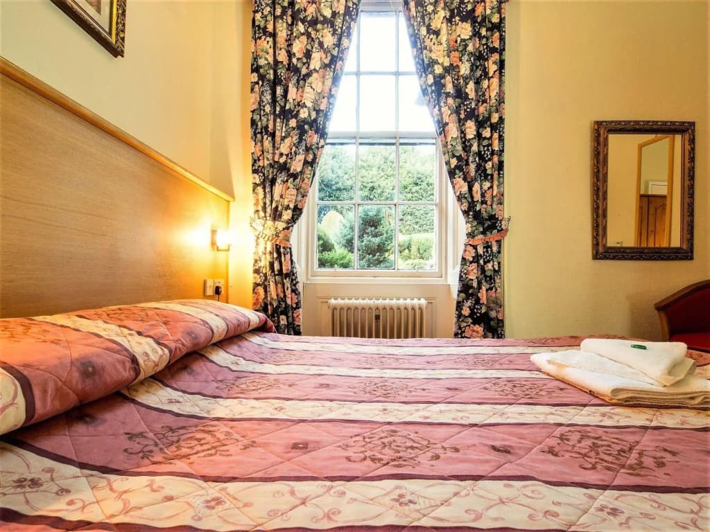 Cumberland Hotel - photo 3