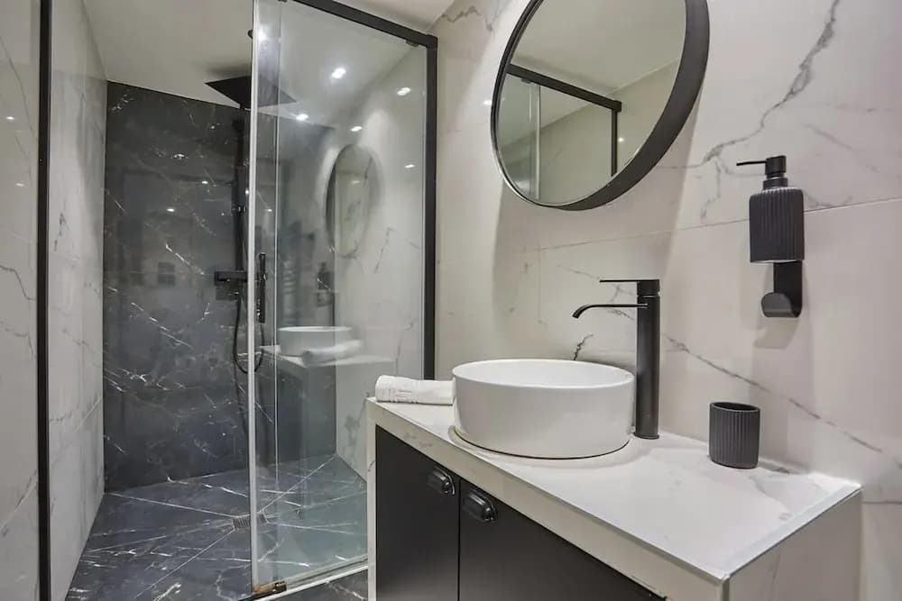 Charming Apartment Faubourg St Honore Madeleine - photo 9