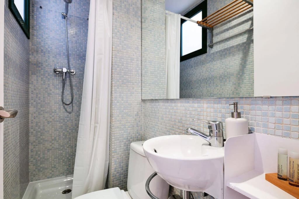 Inside Barcelona Apartments Vidreria - photo 9