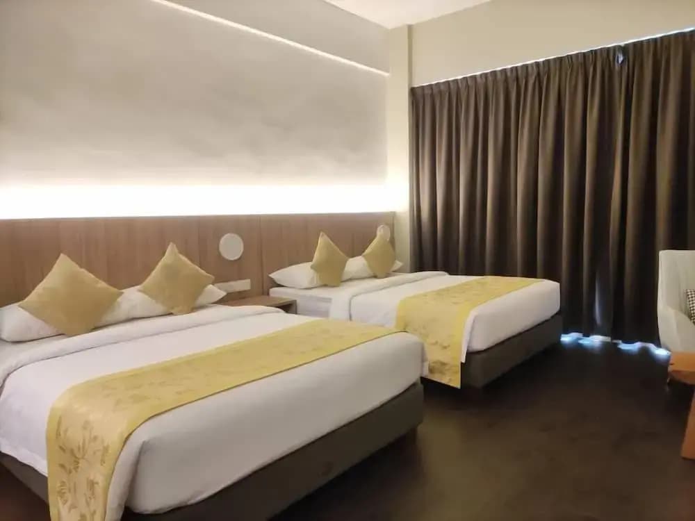 Big Tree Hotel - photo 4