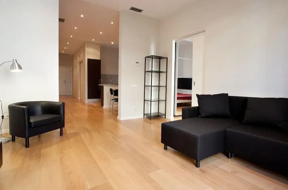 Spacious and Modern Apartment - photo 4