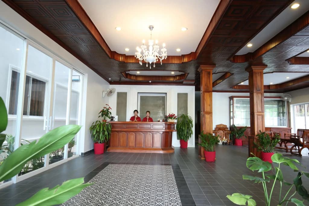 Holy Angkor Hotel - photo 2