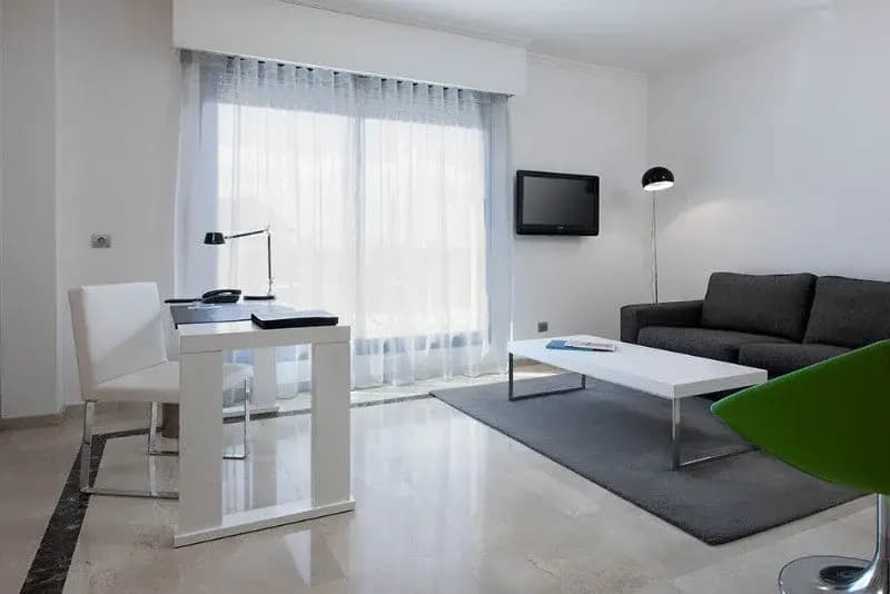 NH Suites Prisma - photo 3