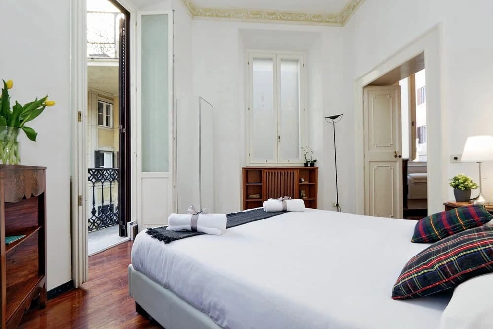Three bedrooms Spagna Apartment - photo 36