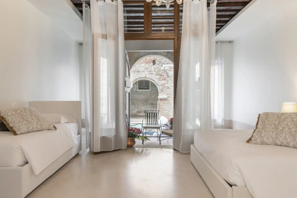 Riva Palace Apartments by Wonderful Italy - photo 7