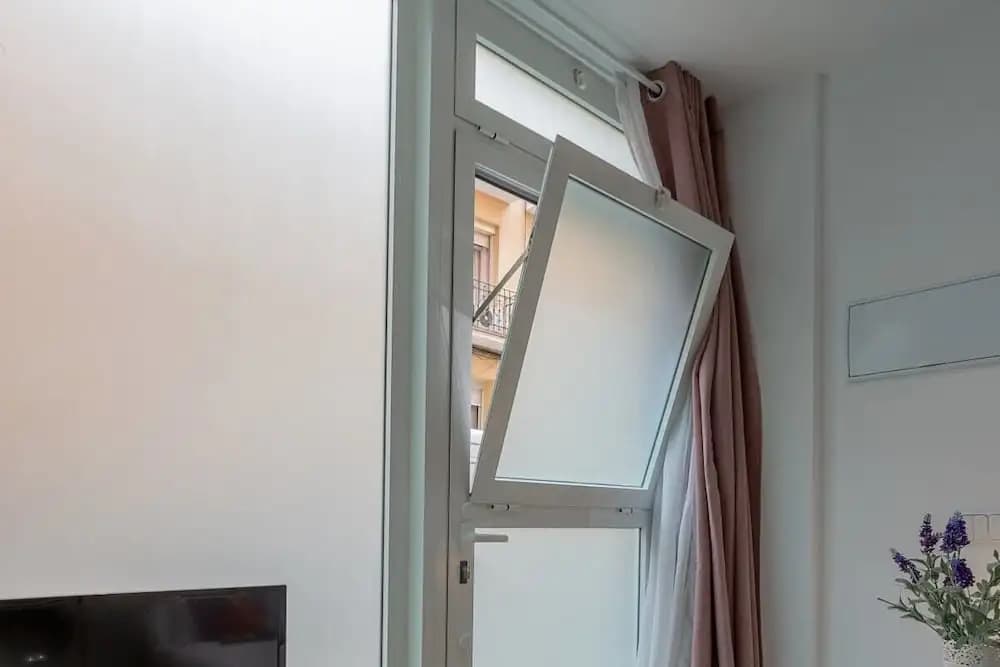 Cozy Studio in Central Madrid - 4mins to Metro - photo 2