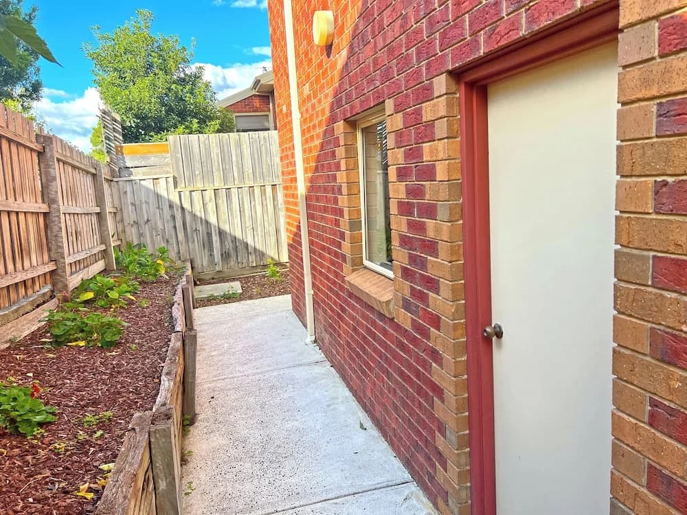 Exquisite 2BR Staycation Ringwood - photo 15
