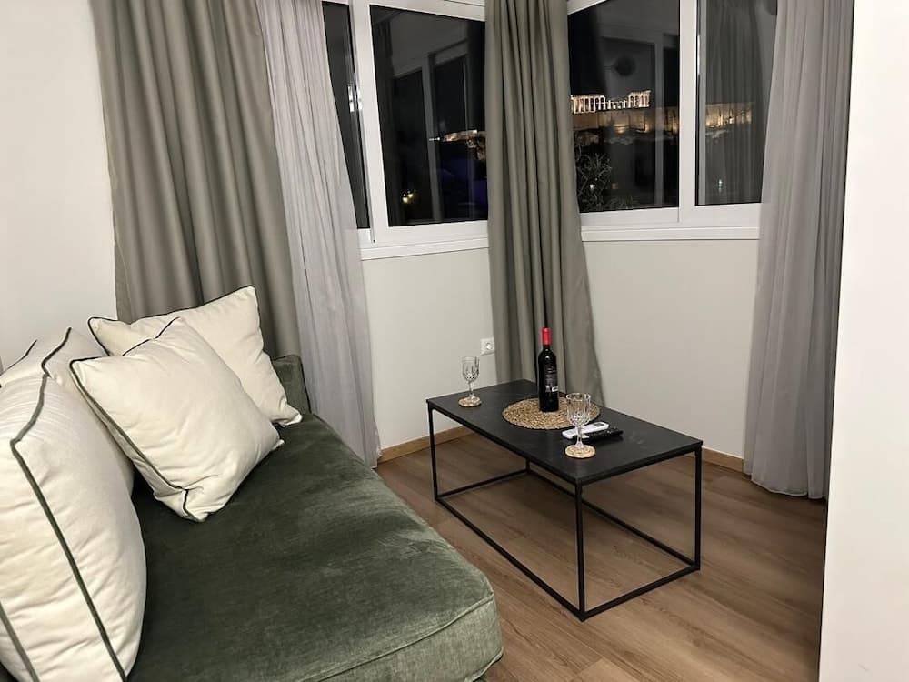 Acropolis Divine Apartments - photo 1