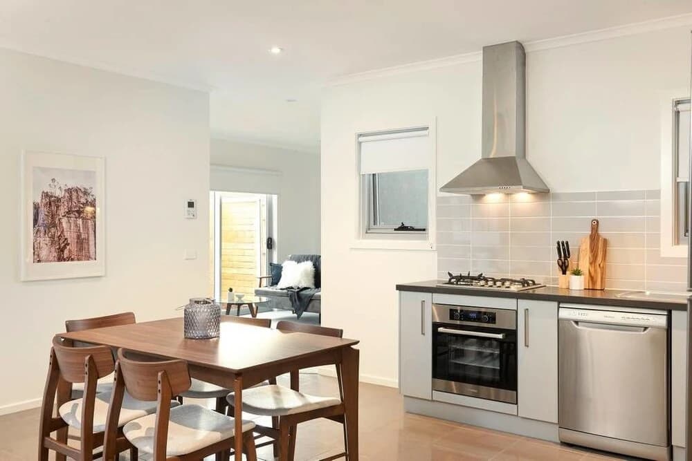 Chic, Modern, and Designer Apartment - photo 3