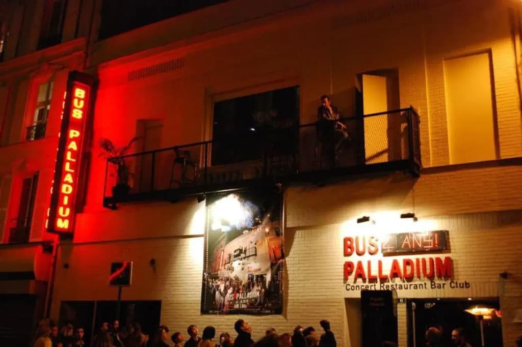Bus Palladium - photo 1