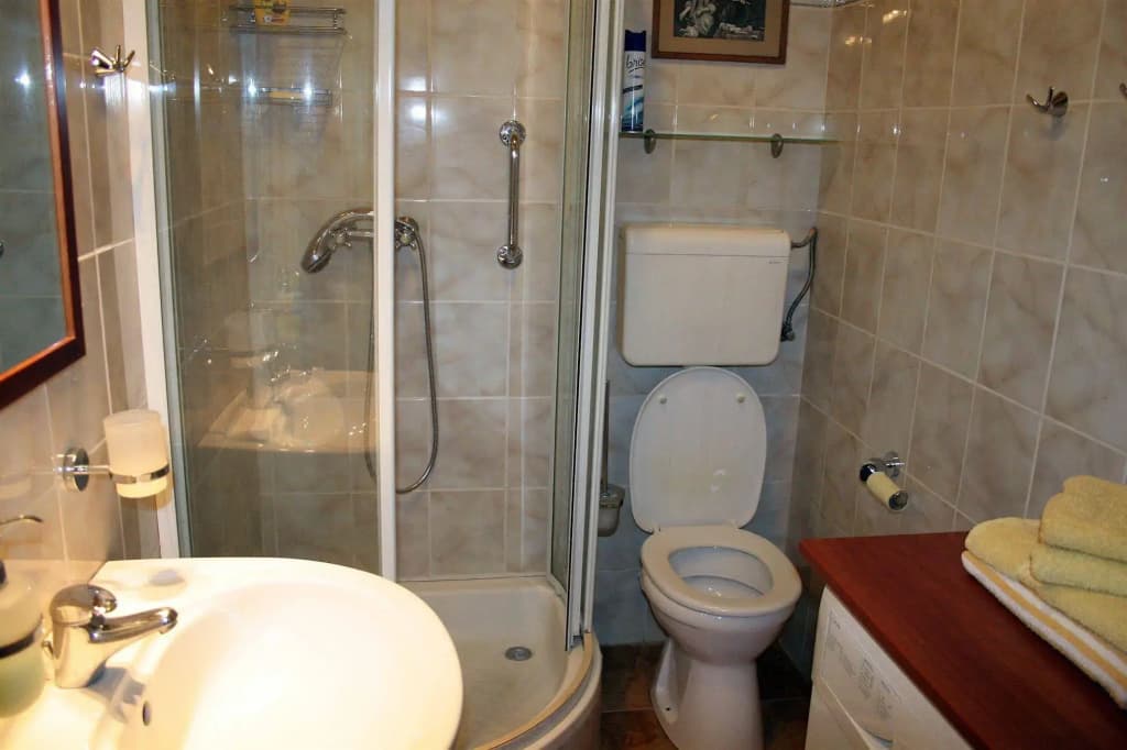 Central Holiday Apartments - photo 10