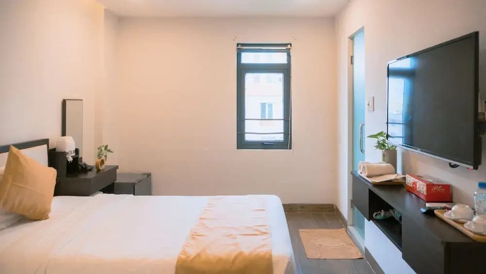 Horizon Front Beach Hotel Danang - photo 26