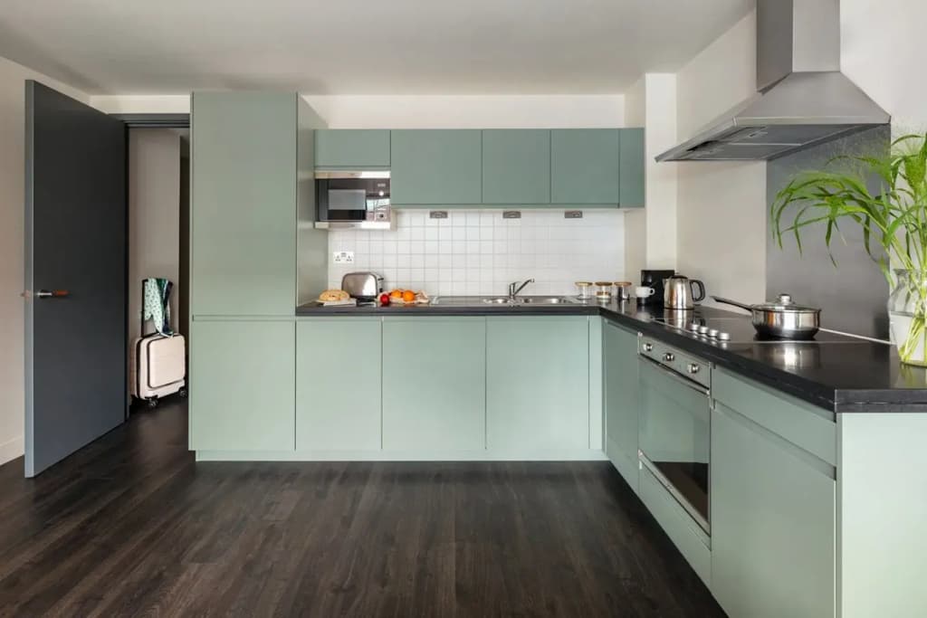 Marlin Apartments Canary Wharf - photo 34