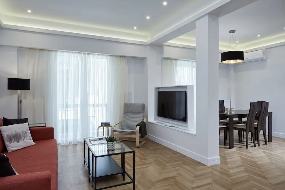 Luxurious Spacious Apt next  Hilton Area - photo 5