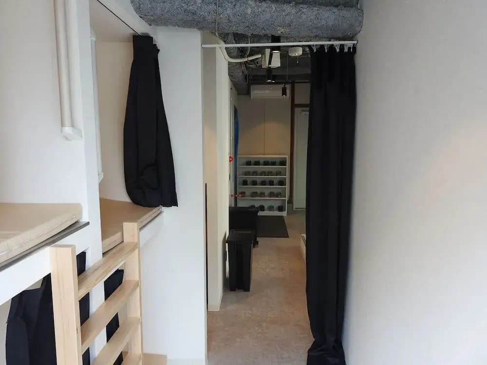 bnb+ Ninja Otsuka - Hostel - photo 4