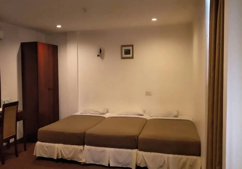 Hotel 1312 - photo 2