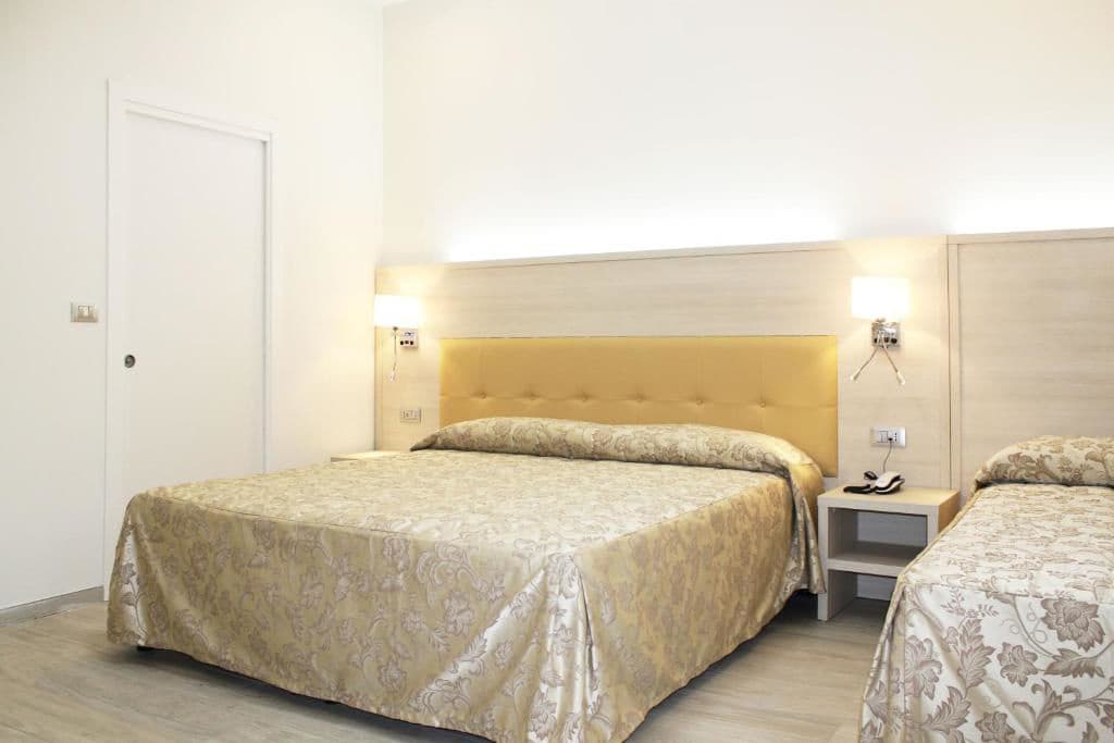 Metropoli Hotel - photo 15