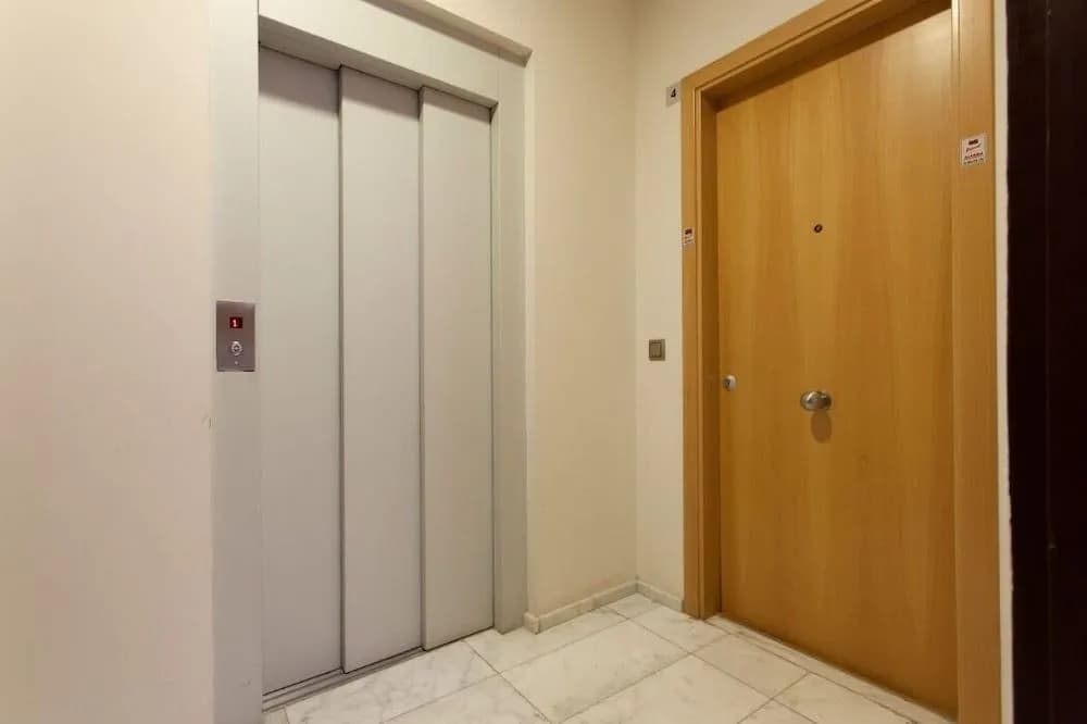 Centric Apartment Universitat - photo 10