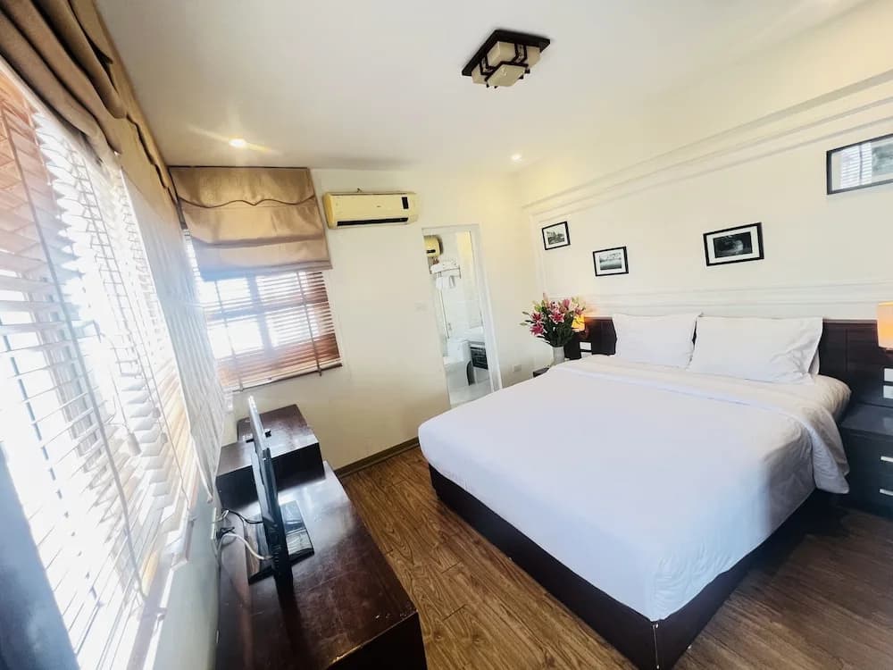 Rising Dragon Legend Hotel - photo 6