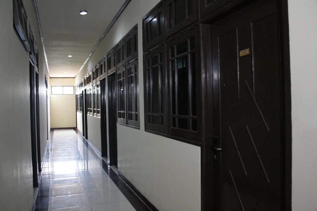 OYO 181 Wisma Bintang Near RSUD Johar Baru - photo 13
