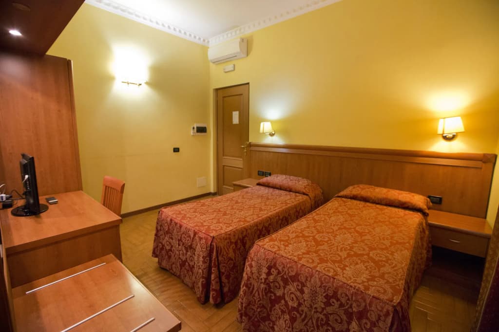 Hotel Lella - photo 6