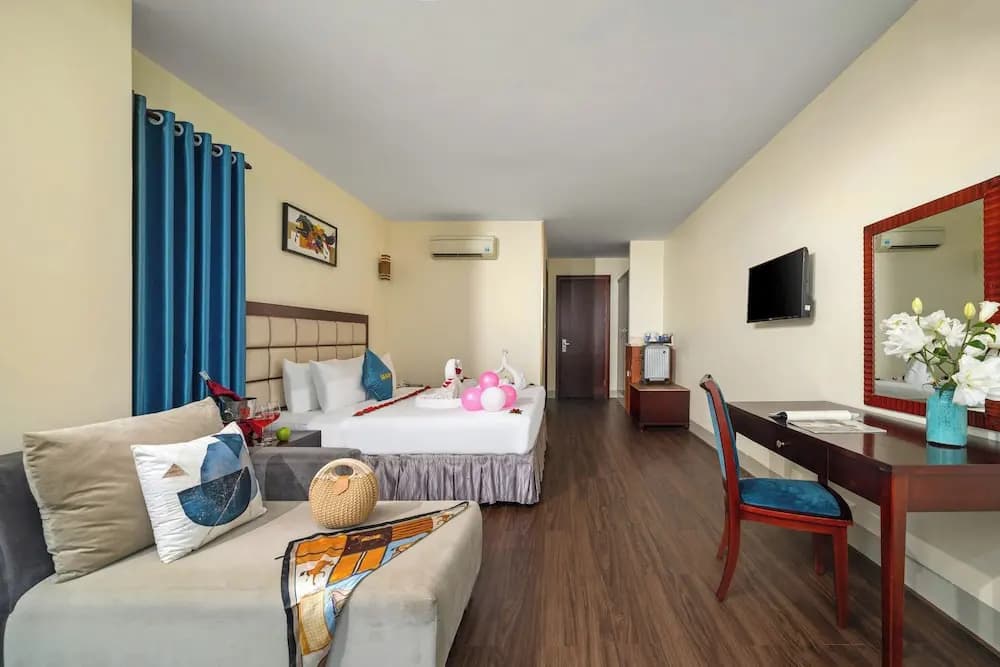 Sea Front Apartment & Spa Da Nang - photo 17