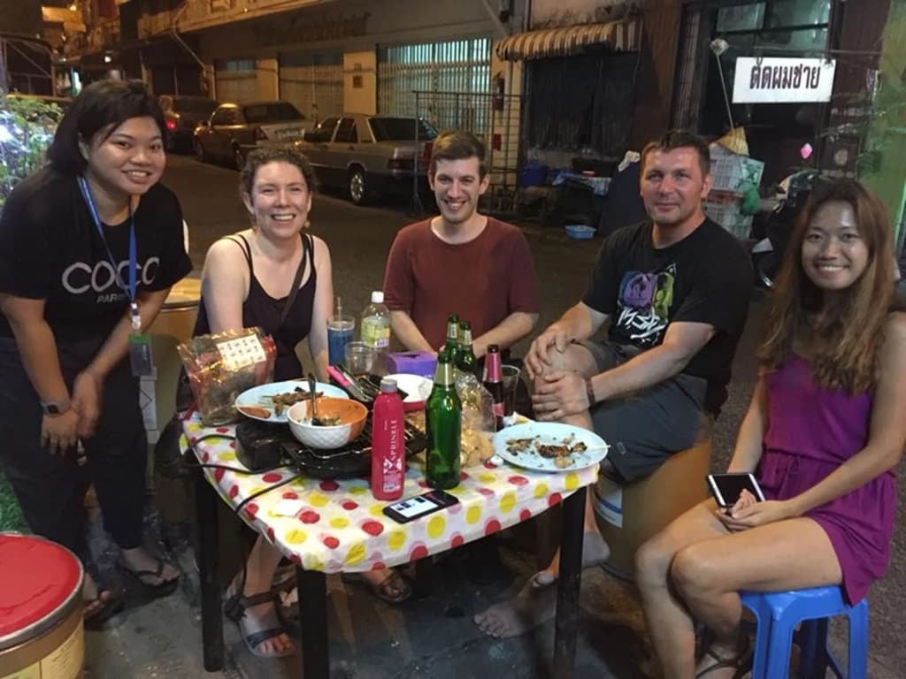 Zee Thai Hostel - photo 10
