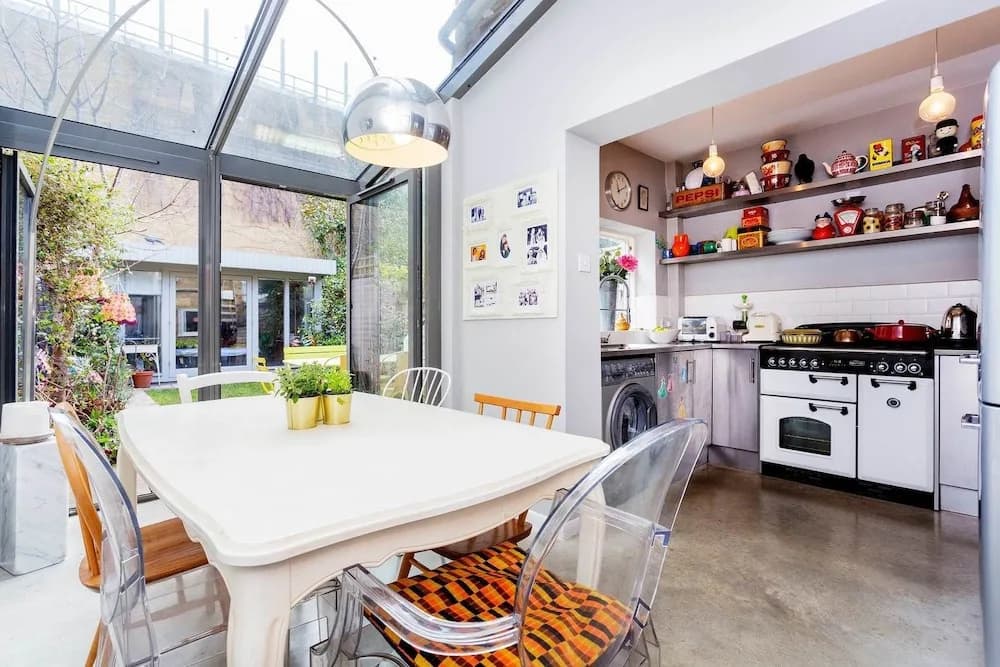 The Shepherd's Bush Hideaway - photo 8