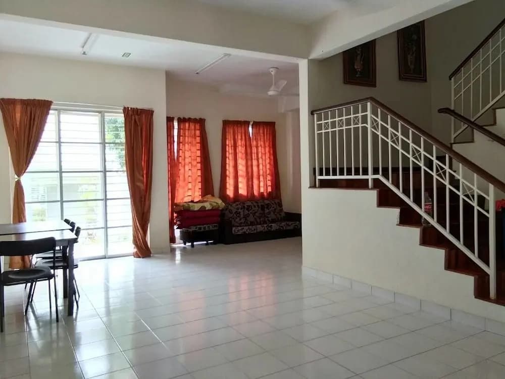 Nadrah Putrajaya Homestay - photo 7