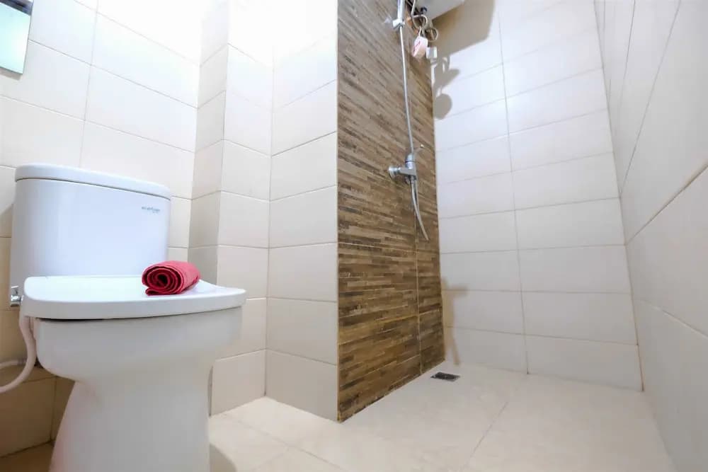 1BR Sky Terrace Lagoon Condo Apartment near Daan Mogot Mall - photo 6
