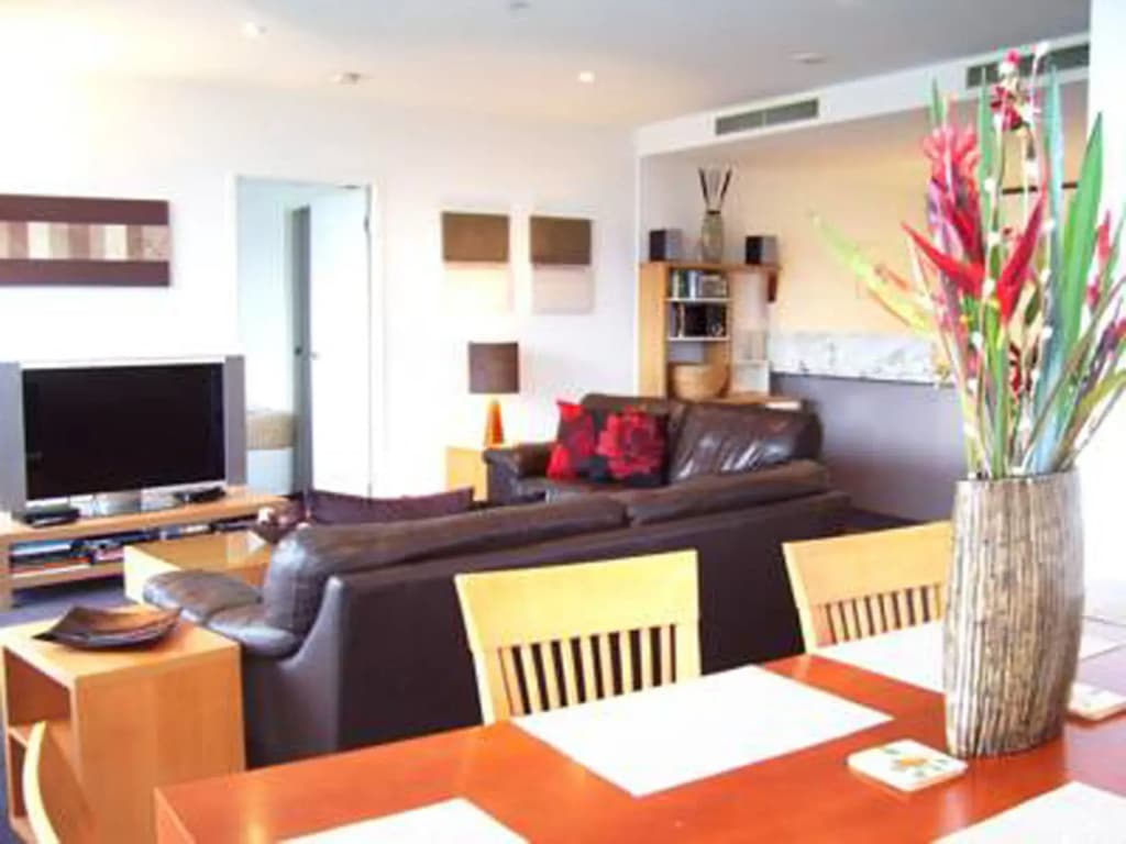 Docklands Executive Apartments - photo 9