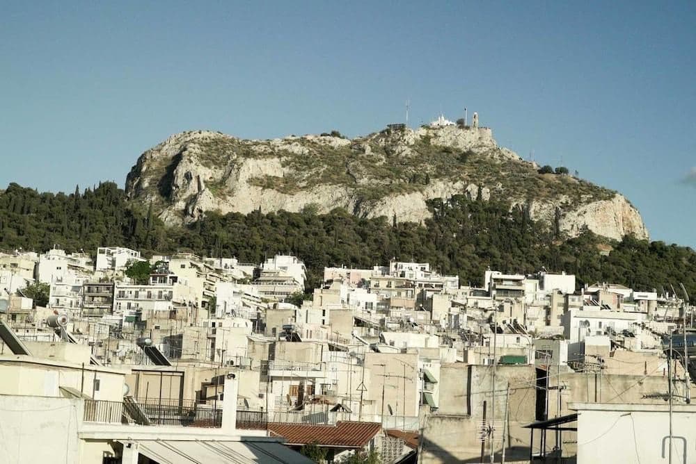 Rooftop Infinite Athens View Apt - photo 9
