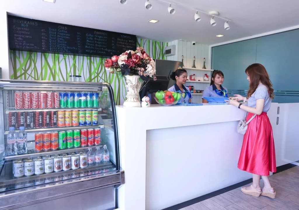 Crystal Suites Suvarnabhumi Airport - photo 24