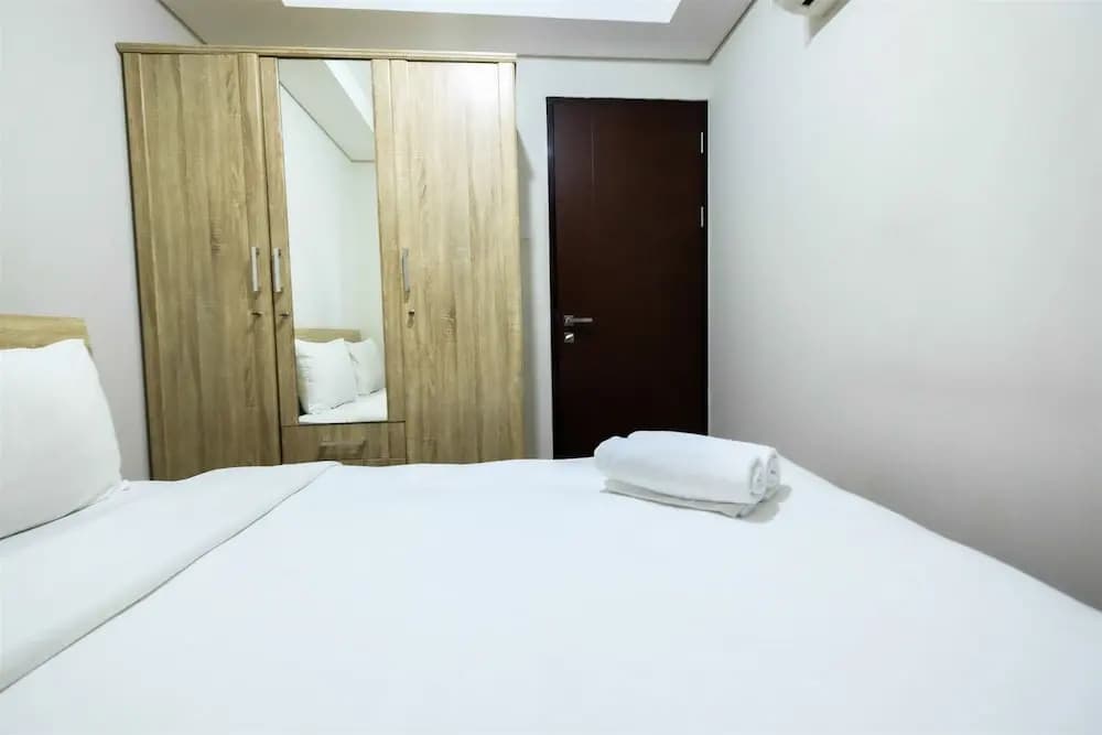 1BR Sky Terrace Lagoon Condo Apartment near Daan Mogot Mall - photo 3