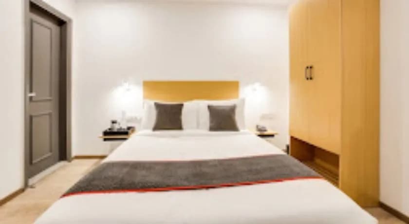 Qotel 007 Anand Vihar - photo 5