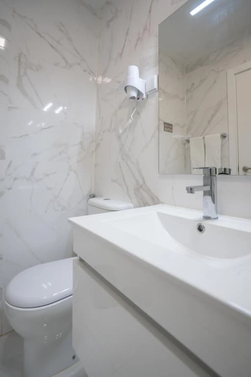 Dinya Lisbon Hotel - photo 35