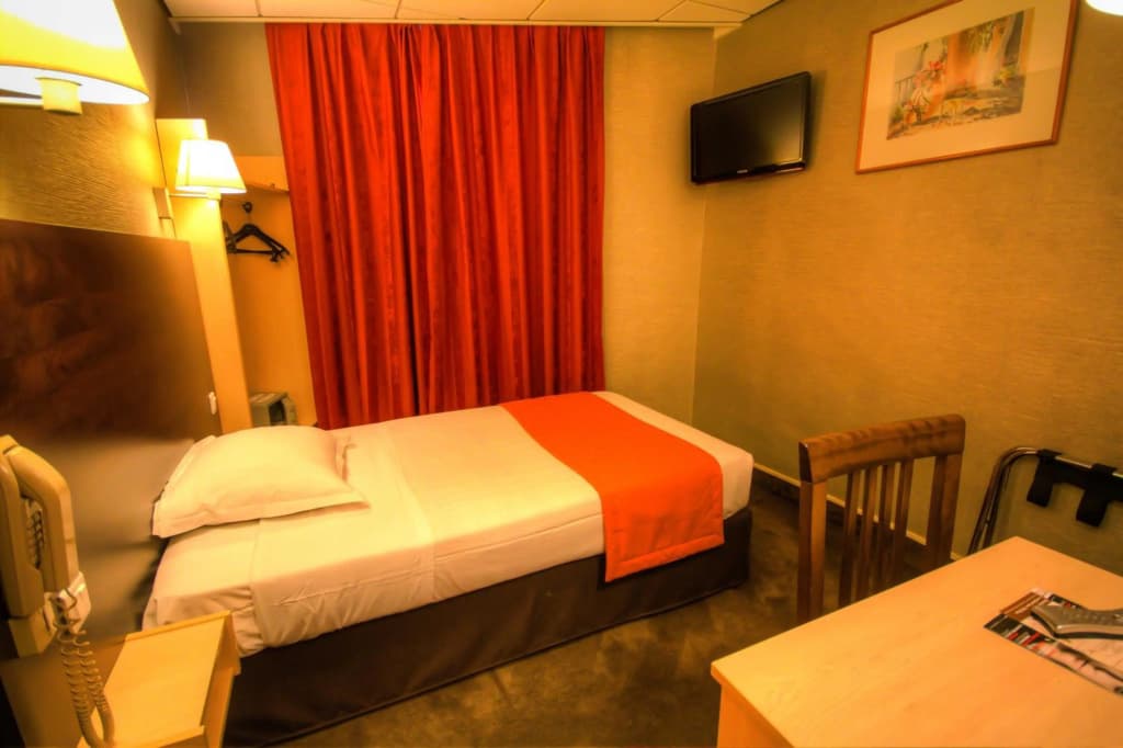 Hôtel des Trois Gares - photo 17
