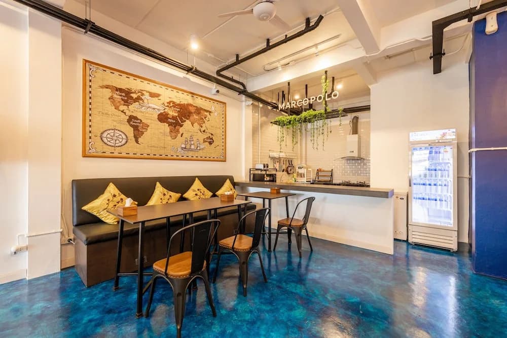 Marco Polo Phuket Poshtel - photo 18