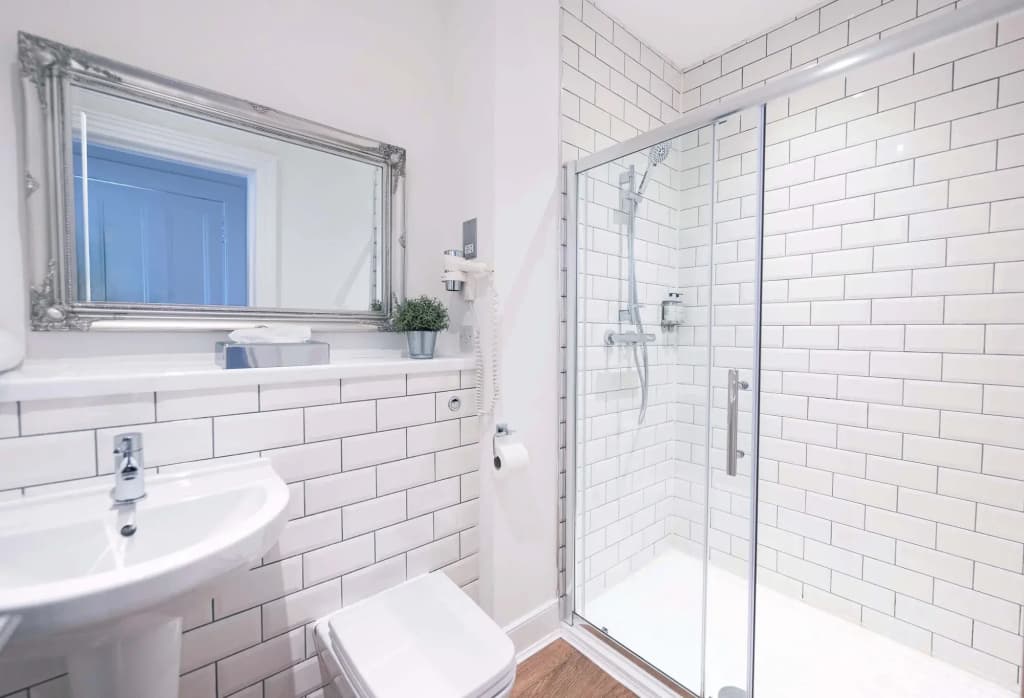 Hanover 71 Suites - photo 19