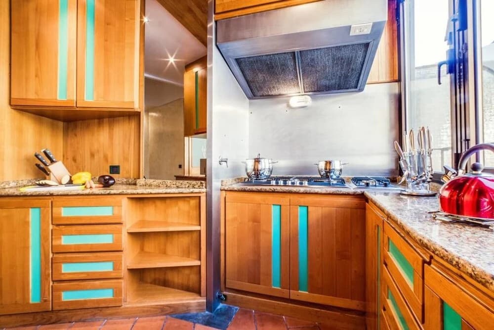 Spacious and Modern 3 bed Flat in Central Location - photo 13