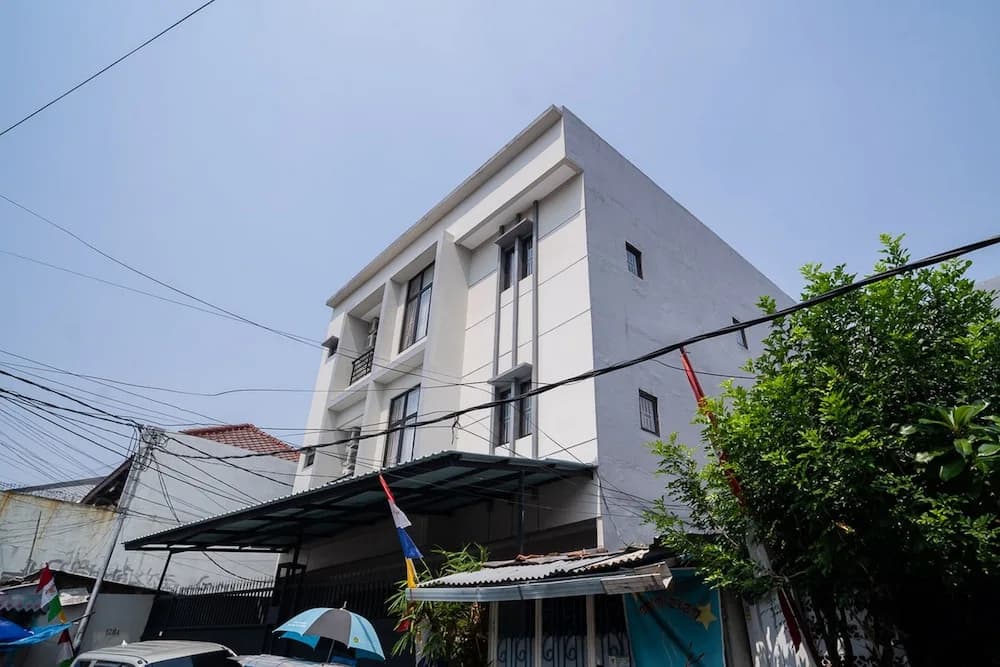 KoolKost near Pasar Baru - photo 1