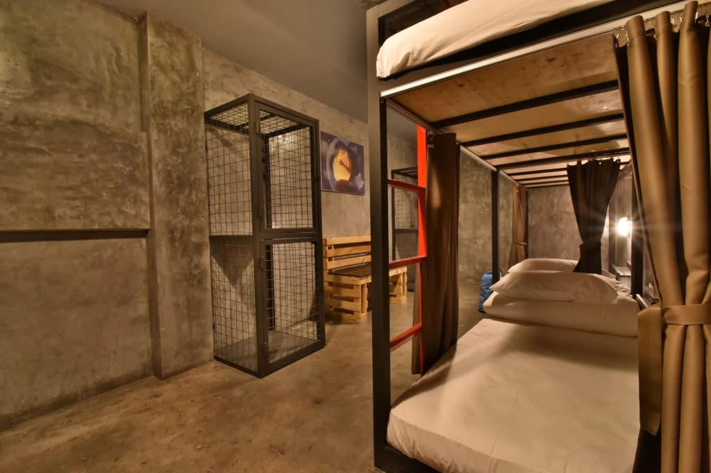 Sleeper Hostel - photo 4