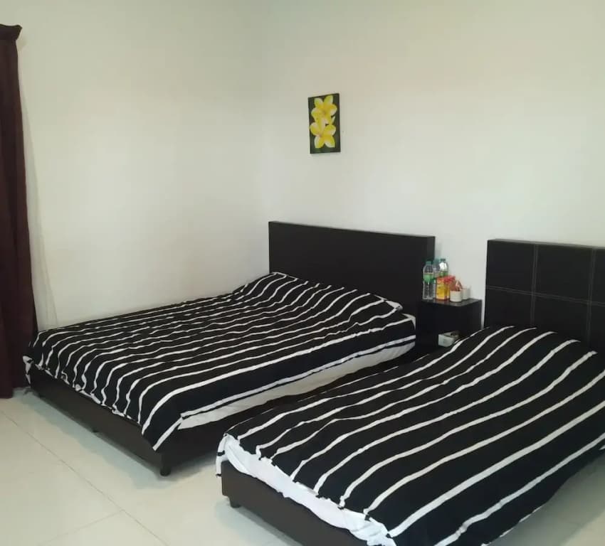 Aleesa Roomstay 3 - photo 1