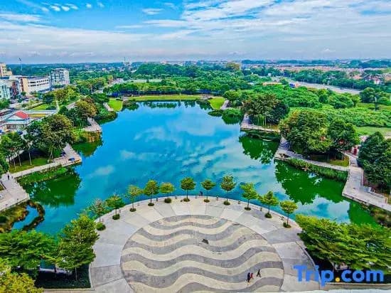 Peaceful Luxury at Gravit8 Klang by HCK - photo 8