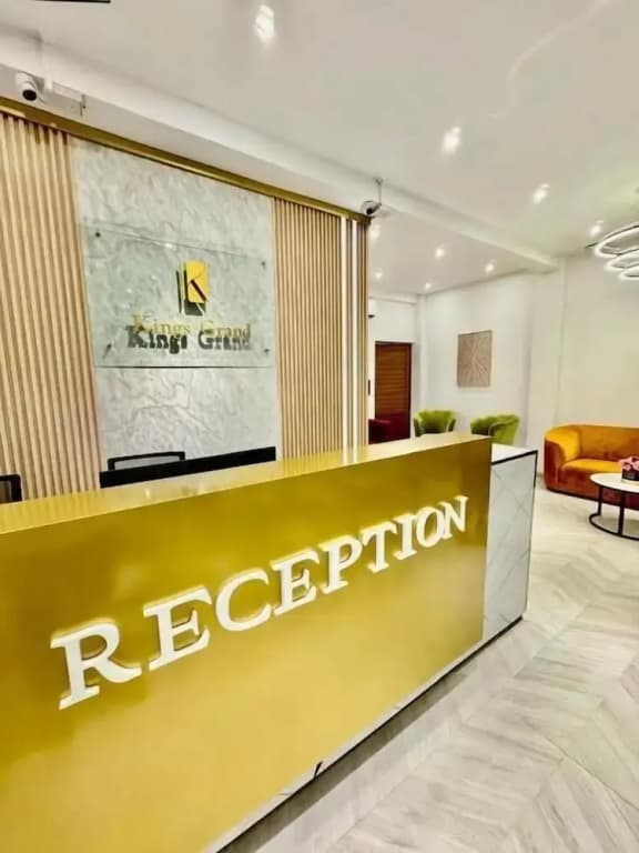 Kings Grand Hotel - photo 2