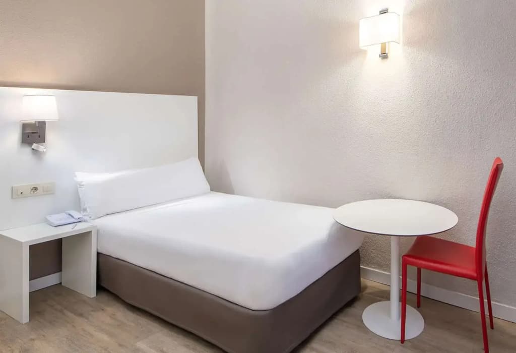 Hotel Madrid Gran Via 25, Affiliated by Meliá - photo 4
