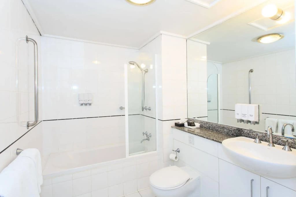 Paramount Serviced Apartments - photo 9