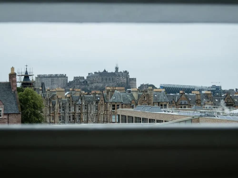 Silver Lining - Luxury Thirlestane Road - photo 10
