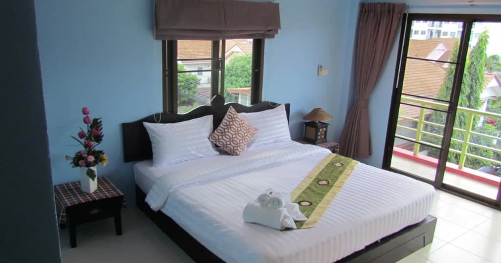 La Piccola Patong - photo 2